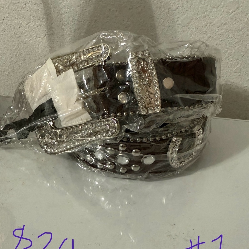 Elegant Black and Silver Women's Belt
